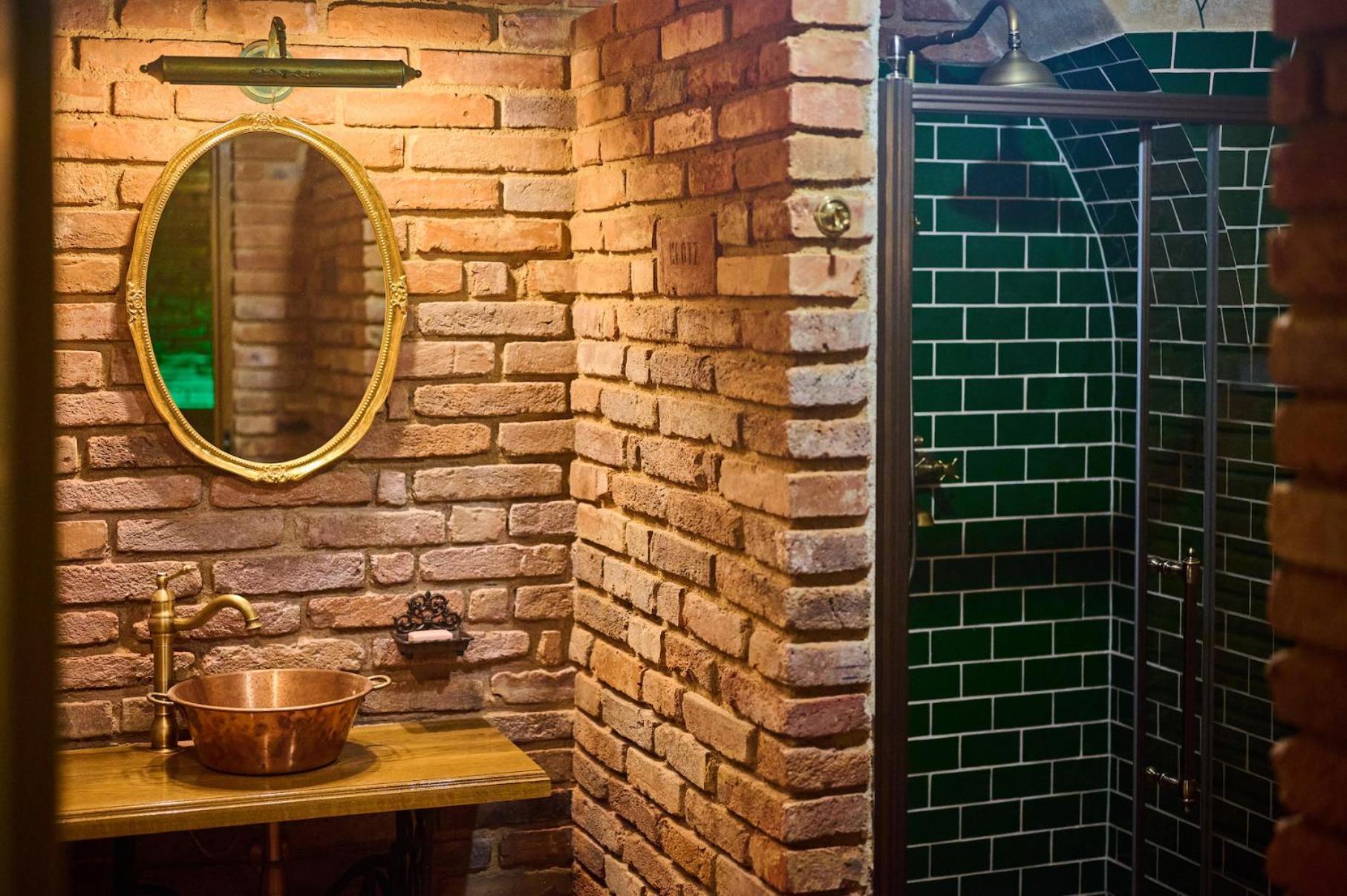 Spa Beerland - At The Golden Lamb Pilsen Exterior foto